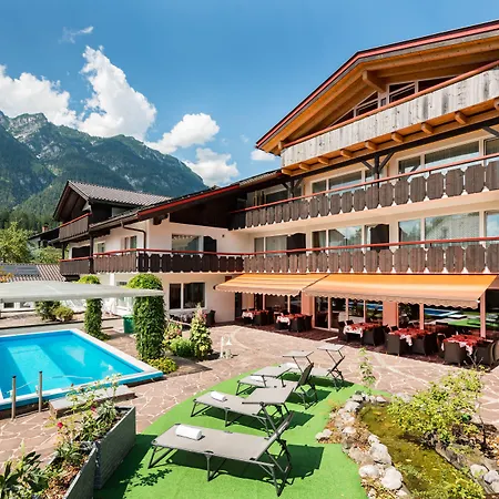 Hotel Rheinischer Hof-3